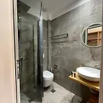 Orchard Retreat 4*