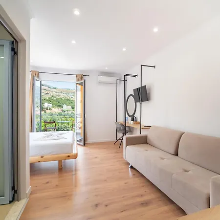 Orchard Retreat Apart-hotel