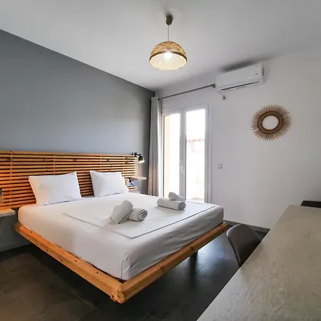 Orchard Retreat Himarë