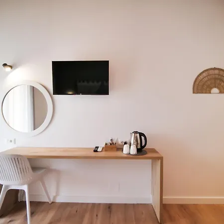 Orchard Retreat 3* Himarë