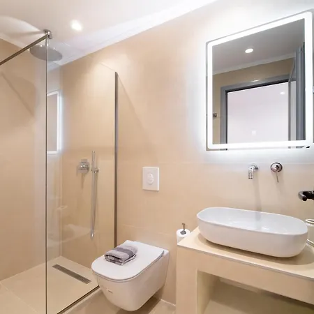 Orchard Retreat Lejlighedshotel Himarë