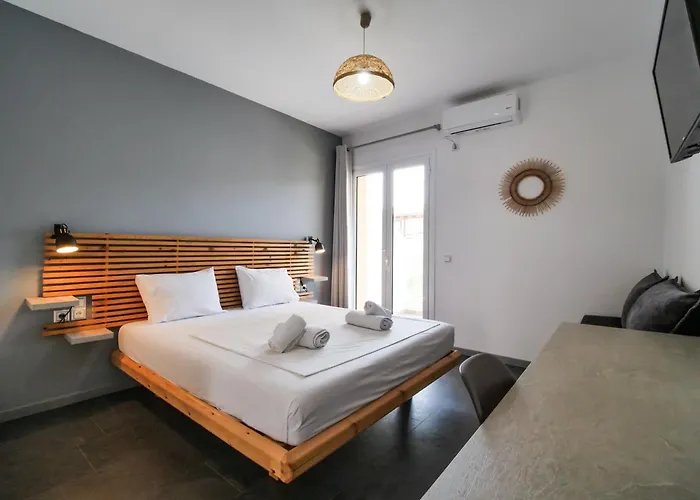 Orchard Retreat Himara
