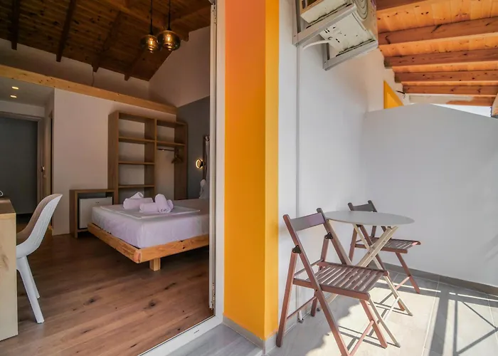 Orchard Retreat 4*