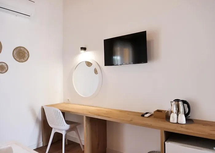Hotel apartamentowy Orchard Retreat Himara